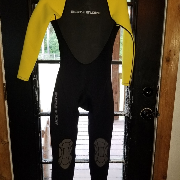 Body glove wetsuit